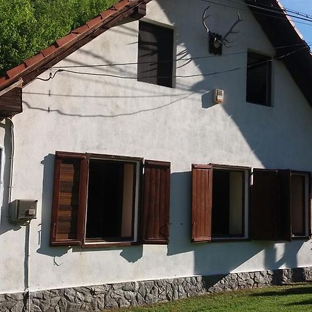 Villa Casa Sasca Montană Esterno foto