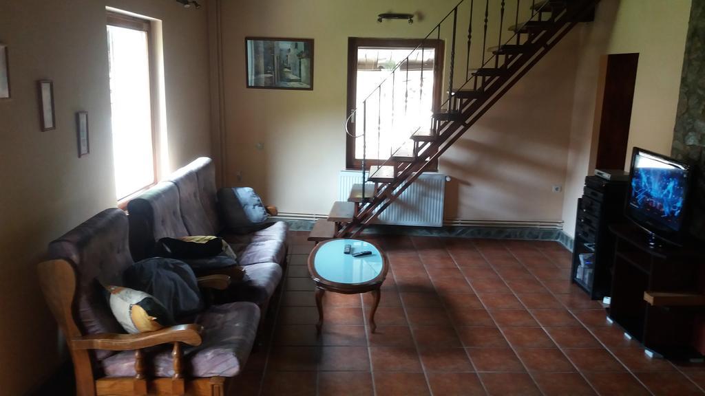 Villa Casa Sasca Montană Esterno foto